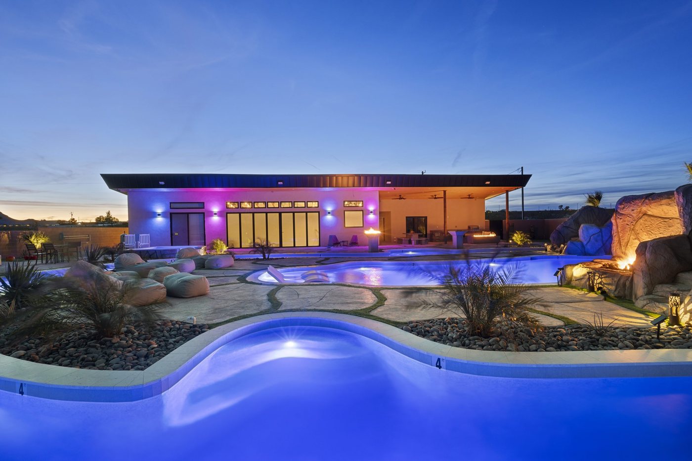 TikTok GO hotel marketing — The Joshua Tree Resort desert pool